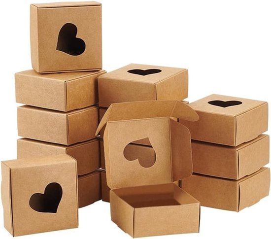30 Stuks Hartvormige Kraft Papieren Geschenkdozen voor Trouwen, Verjaardag en Feestjes - Vouwbare Biscuitdozen voor Snoep en Cadeaus, 8.5 x 8.5 x 3.5 cm