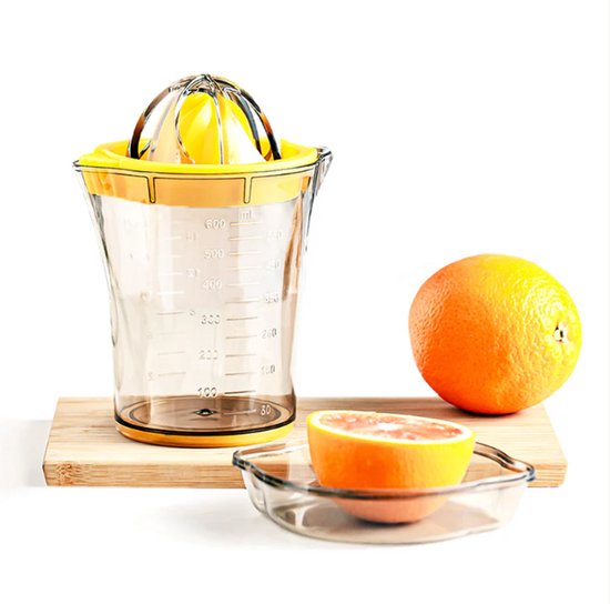 600ml Citruspers & Maatbeker - Handmatige Fruitpers - voor Sinaasappels en Citroenen - Inclusief 2 Perskoppen - BPA-vrij - Geel van Merkloos