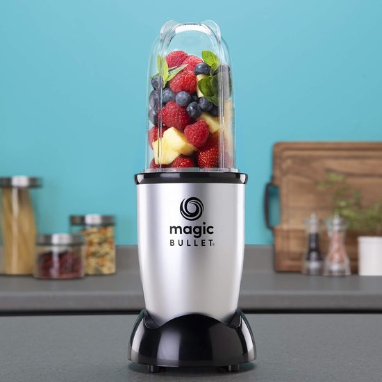 Elektrische Blender met To Go Beker - Gemakkelijk te Reinigen - Smoothie Maker met 200 Watt Vermogen - Eenvoudig & Snel in Gebruik van BluMill