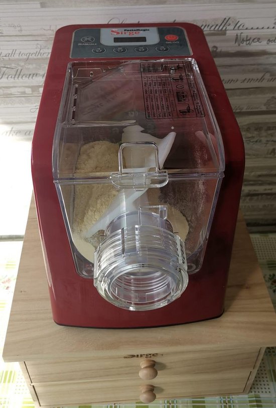 Elektrische Pastamachine en Deegpers met 22 Vormen voor Verse Pasta en Pizza van Merkloos