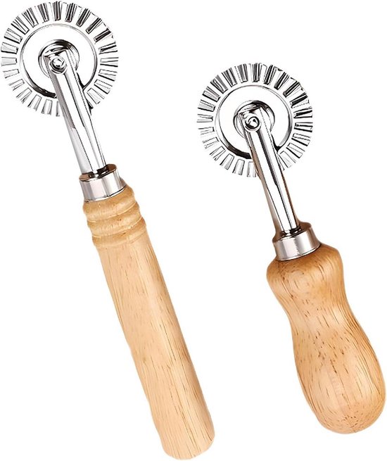 Pasta Cutter Wheel - Deegsnijder, Snijwiel RVS 4 cm - Met Houten Handvat - Voor Ravioli - Thuis en Restaurantkeuken van Merkloos