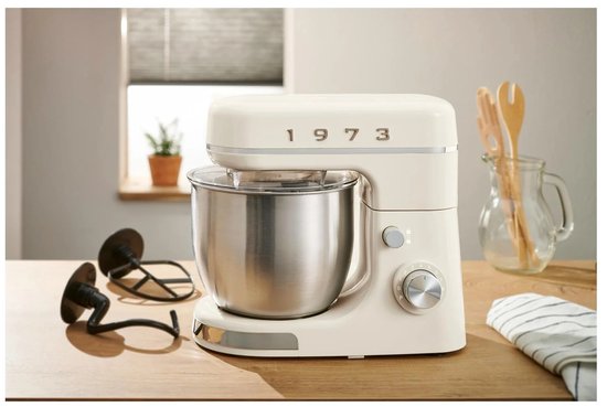 SILVERCREST® Keukenmachine 650 W - Inhoud mengkom: 3,7 L - Snelheden: 8 - Deze retro keukenmachine kan kneden, roeren en mixen - Met een 8-voudige snelheidsregeling met extra pulsfunctie - Krachtige 650 W motor - Grote, afneembare RVS mengkom van SilverCrest