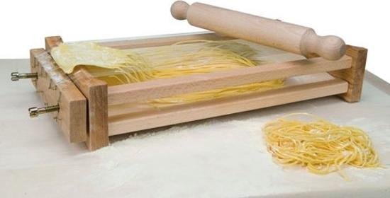 Spaghetti Chitarra Pastamaker – Eppicotispai van Eppicotispai